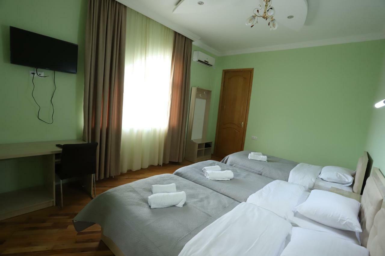 Hotel Hollywood Kutaisi Exterior photo