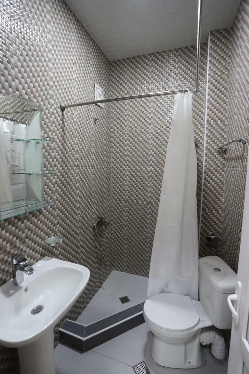 Hotel Hollywood Kutaisi Exterior photo
